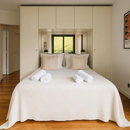 Splendide Et Moderne A Apartment
