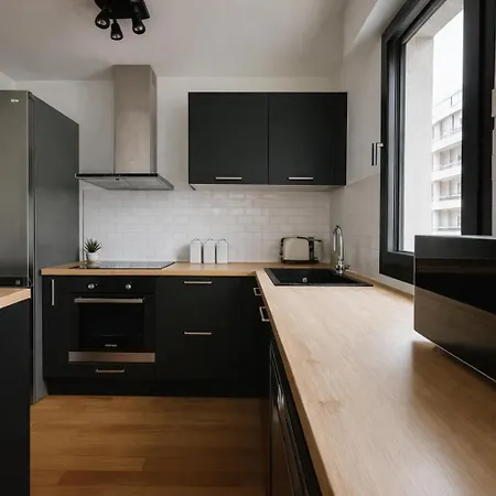 Splendide Et Moderne A *